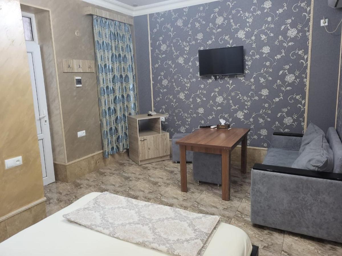 Ralina Restaurant And Hotel Davalinskiy Tsemzavod Buitenkant foto